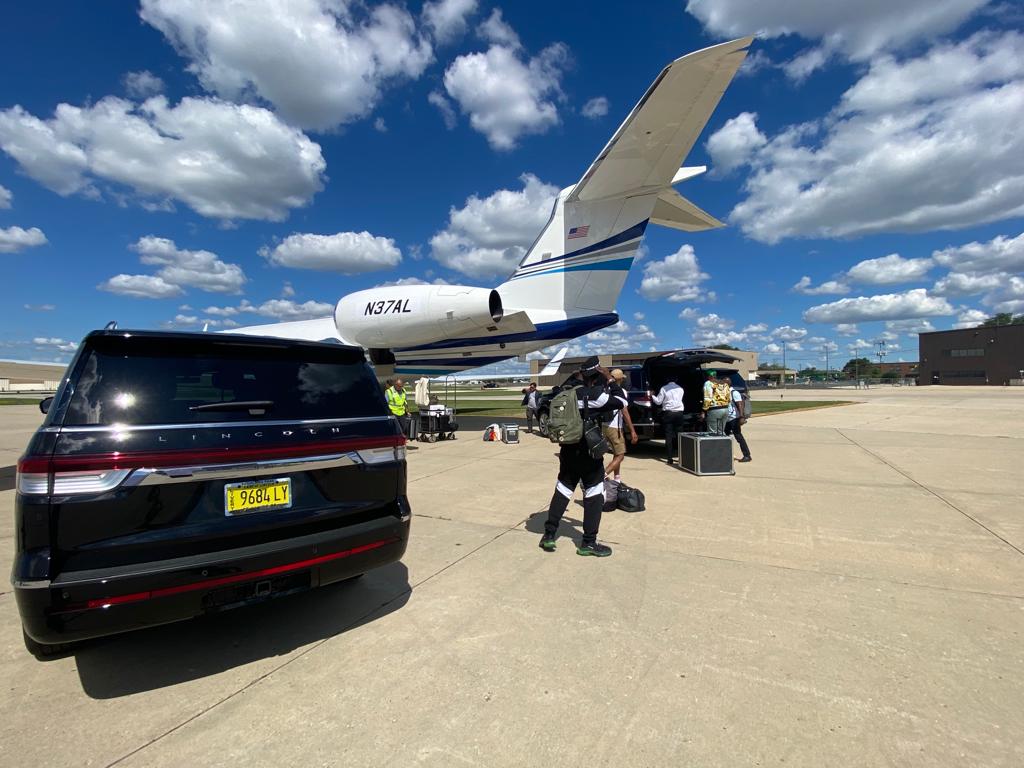 black car & Limo Services for private airports