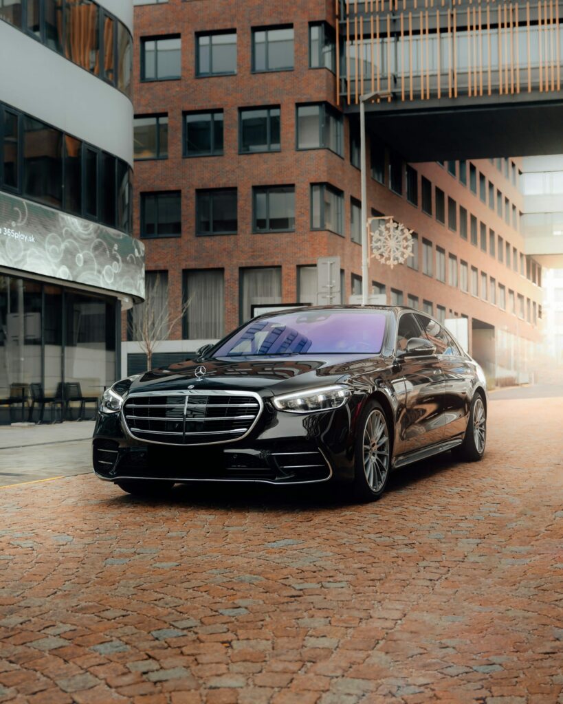 Mecedes Benz: First Class Executive Sedans free Image